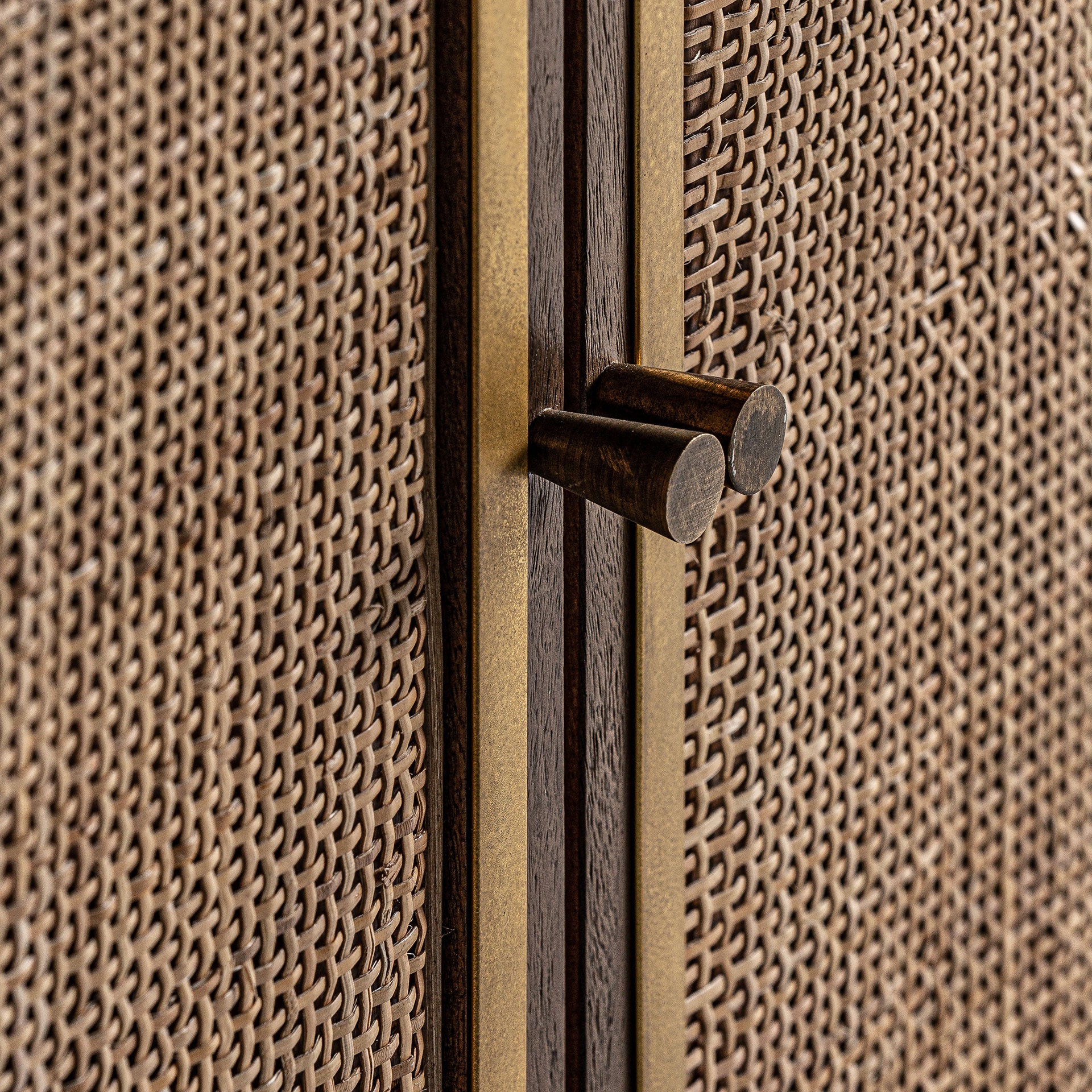 GONDORF SIDEBOARD